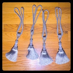 💥Buy 1 Get 1 FREE Silver Tassles/Curtain Tie